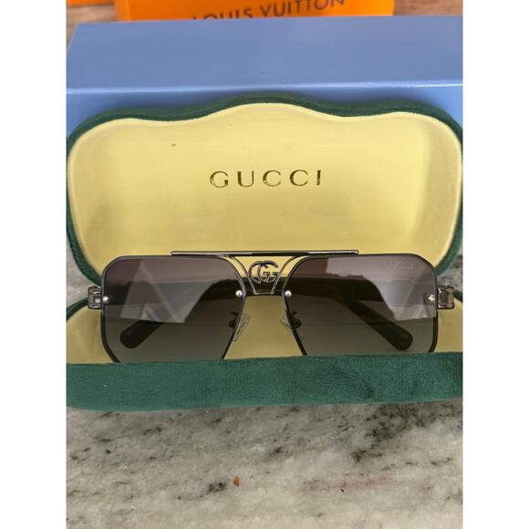 Gucci Sunglasses - Picture 1 of 9